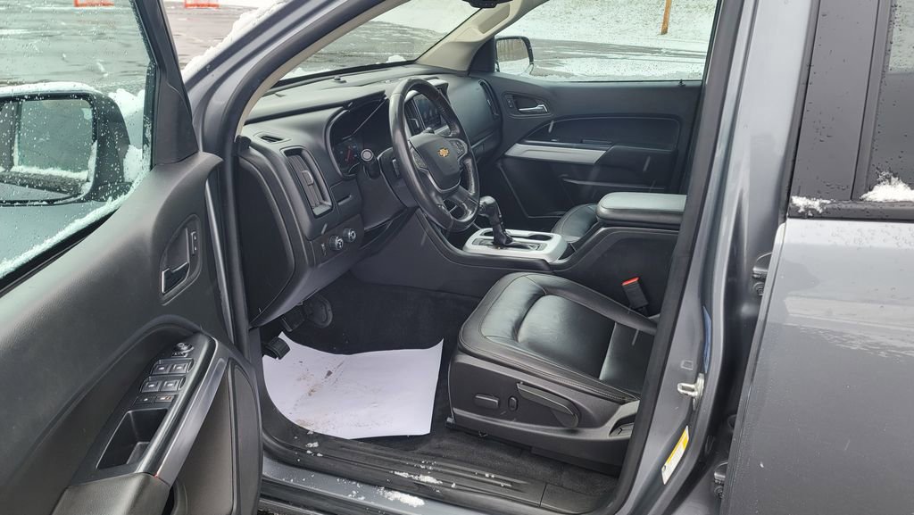 Used 2021 Chevrolet Colorado LT w/ LT Convenience Package image 18