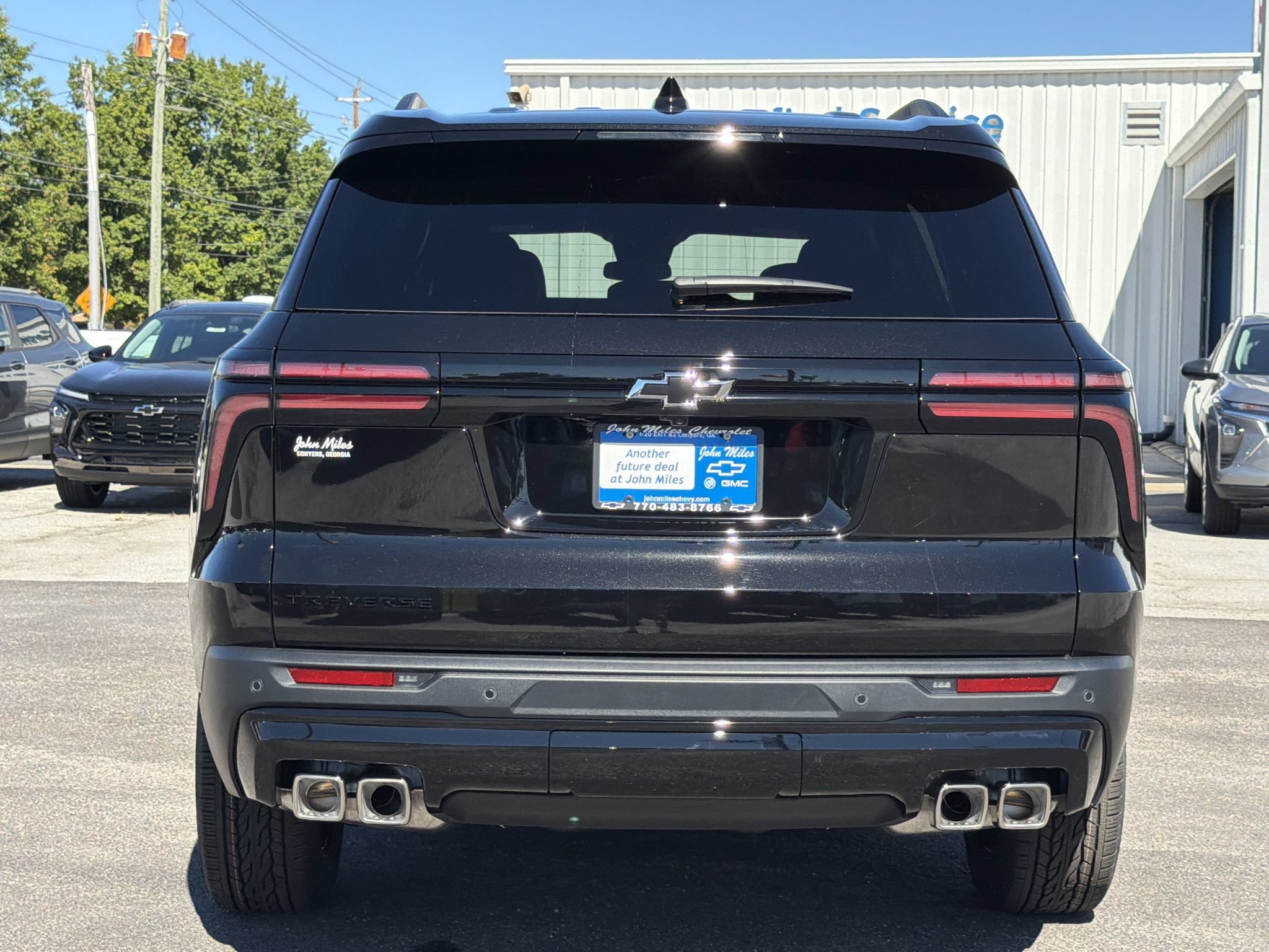 New 2027 Chevrolet Traverse LT w/ Midnight/Sport Edition FWD image 23