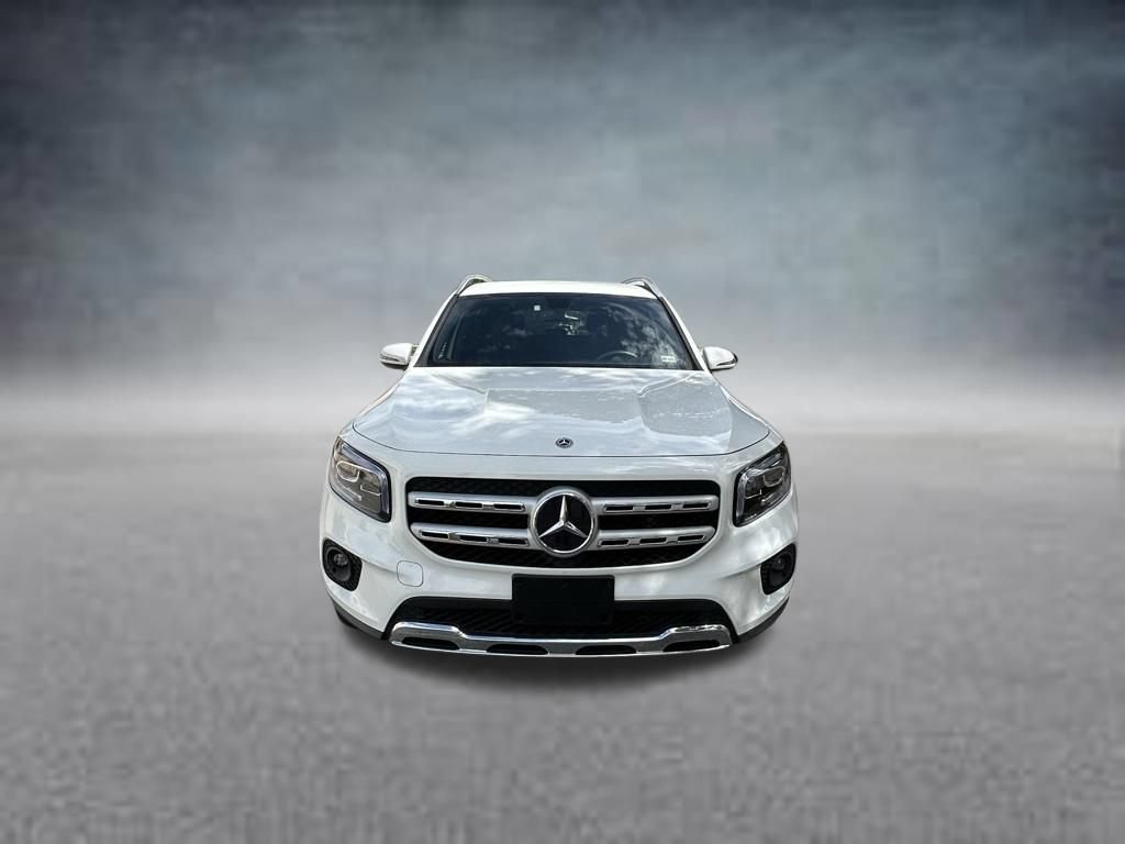 Used 2022 Mercedes-Benz GLB 250 w/ Premium Package Lite video 2