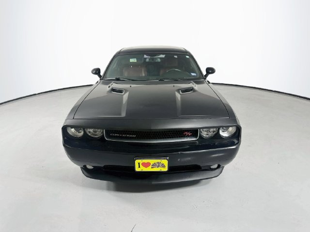 Used 2014 Dodge Challenger R/T Plus RWD image 2