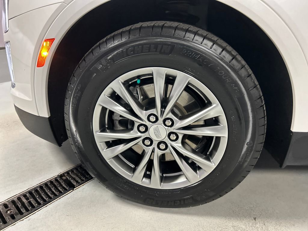 Used 2022 Cadillac XT5 Premium Luxury w/ LPO, Floor Liner Package image 9