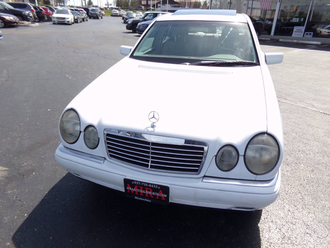 Used 1999 Mercedes-Benz E 320 Sedan w/ X2 Opt Pkg image 52