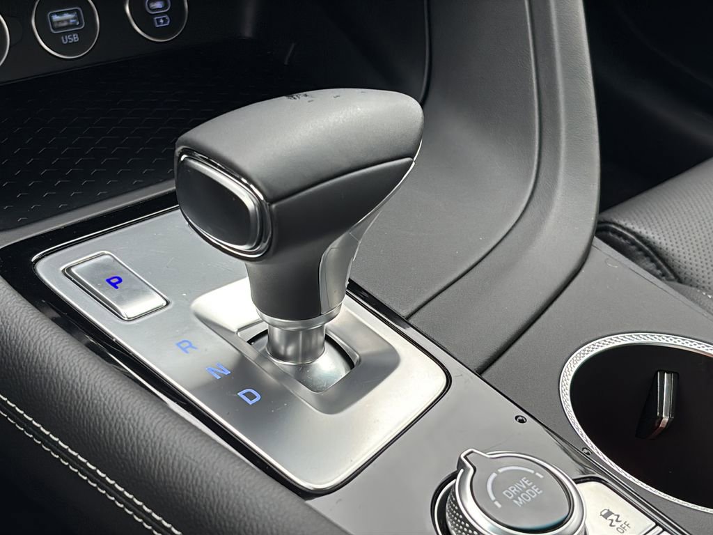 Certified 2026 Genesis G70 2.5T image 32