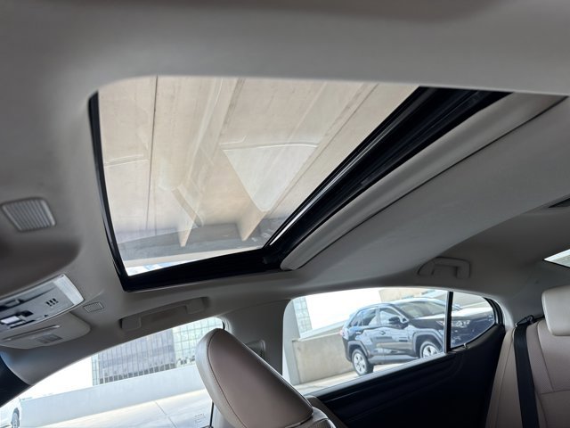 Certified 2020 Lexus ES 350 w/ Premium Package FWD image 23