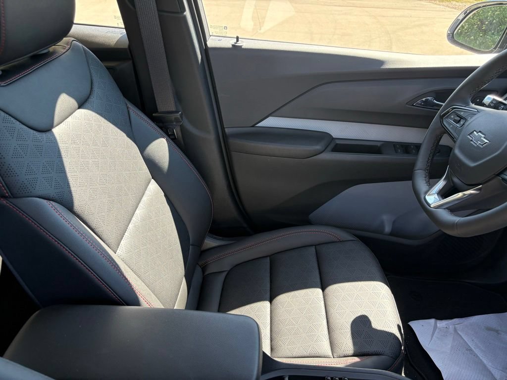 New 2027 Chevrolet Bolt RS FWD image 26