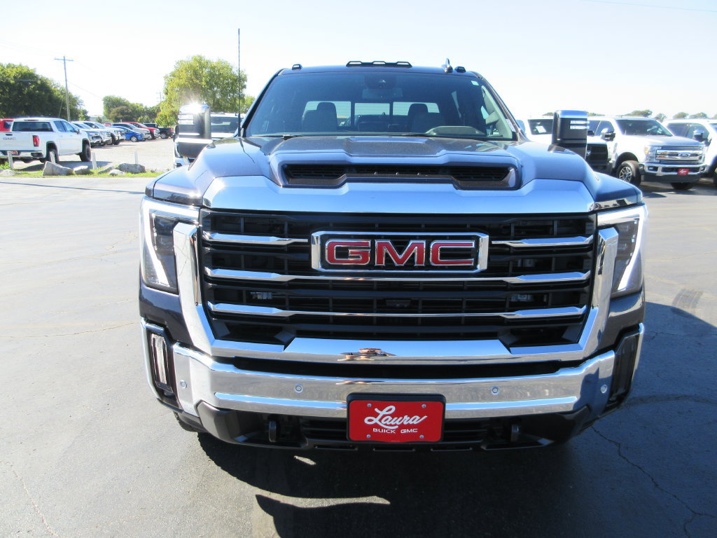 Certified 2025 GMC Sierra 2500 SLT w/ SLT Premium Package AWD/4WD image 13