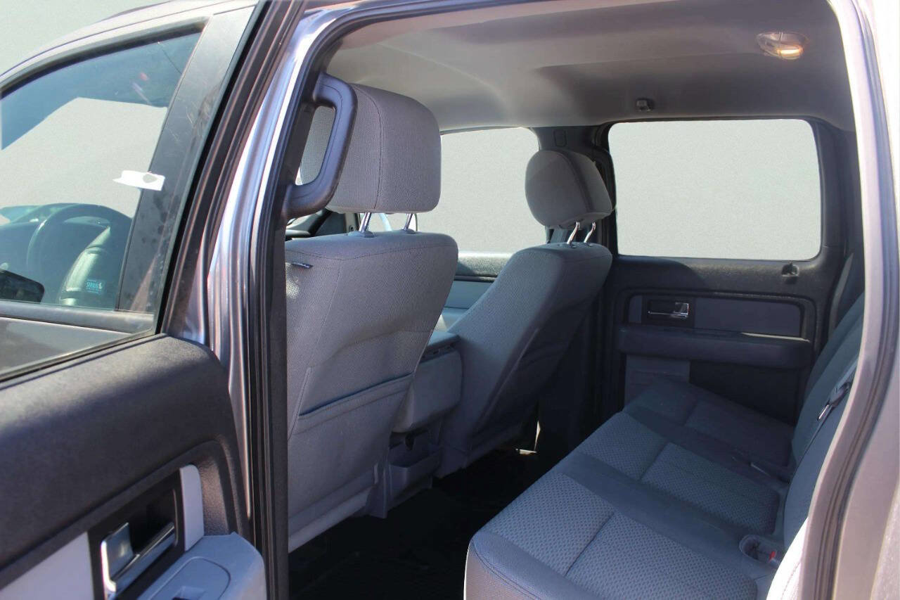 Used 2012 Ford F150 XLT w/ XLT Chrome Pkg image 8