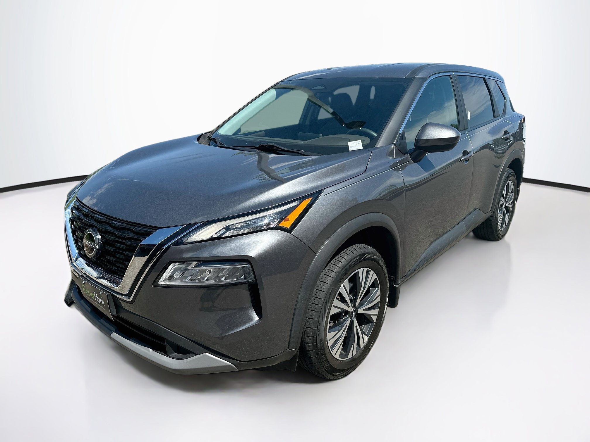 Used 2023 Nissan Rogue SV AWD/4WD image 3
