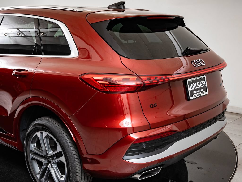 Certified 2025 Audi Q5 Premium Plus w/ Premium Plus AWD/4WD image 18