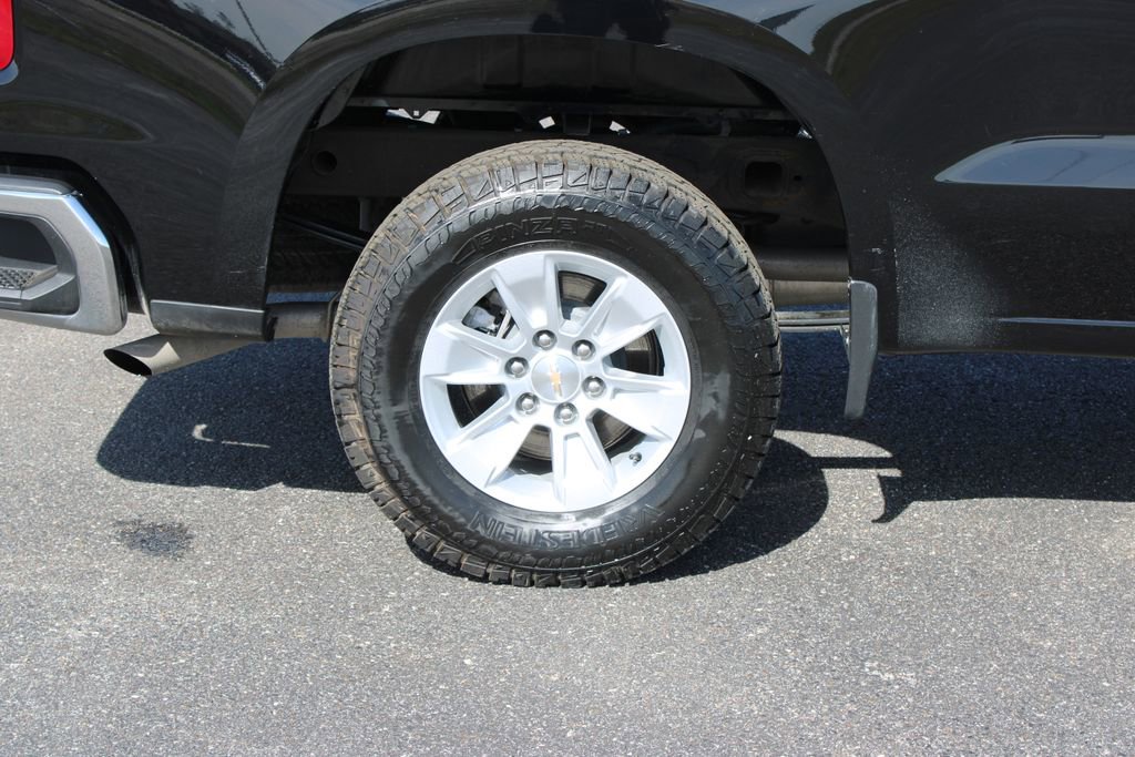 Used 2025 Chevrolet Silverado 1500 LT w/ Work Truck Package image 13