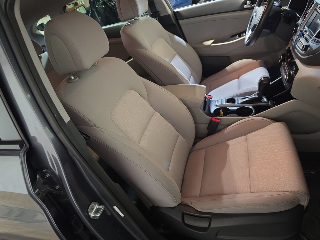 Used 2017 Hyundai Tucson Sport FWD image 24