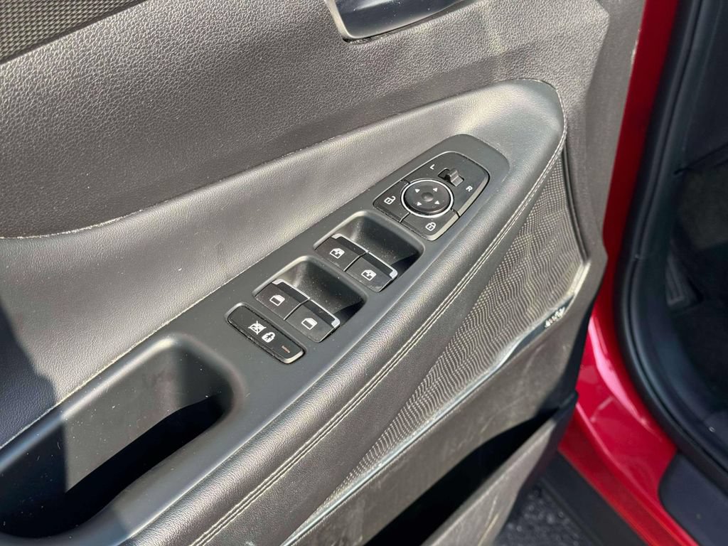 Used 2020 Hyundai Santa Fe SEL w/ Convenience + Premium Package AWD/4WD image 19