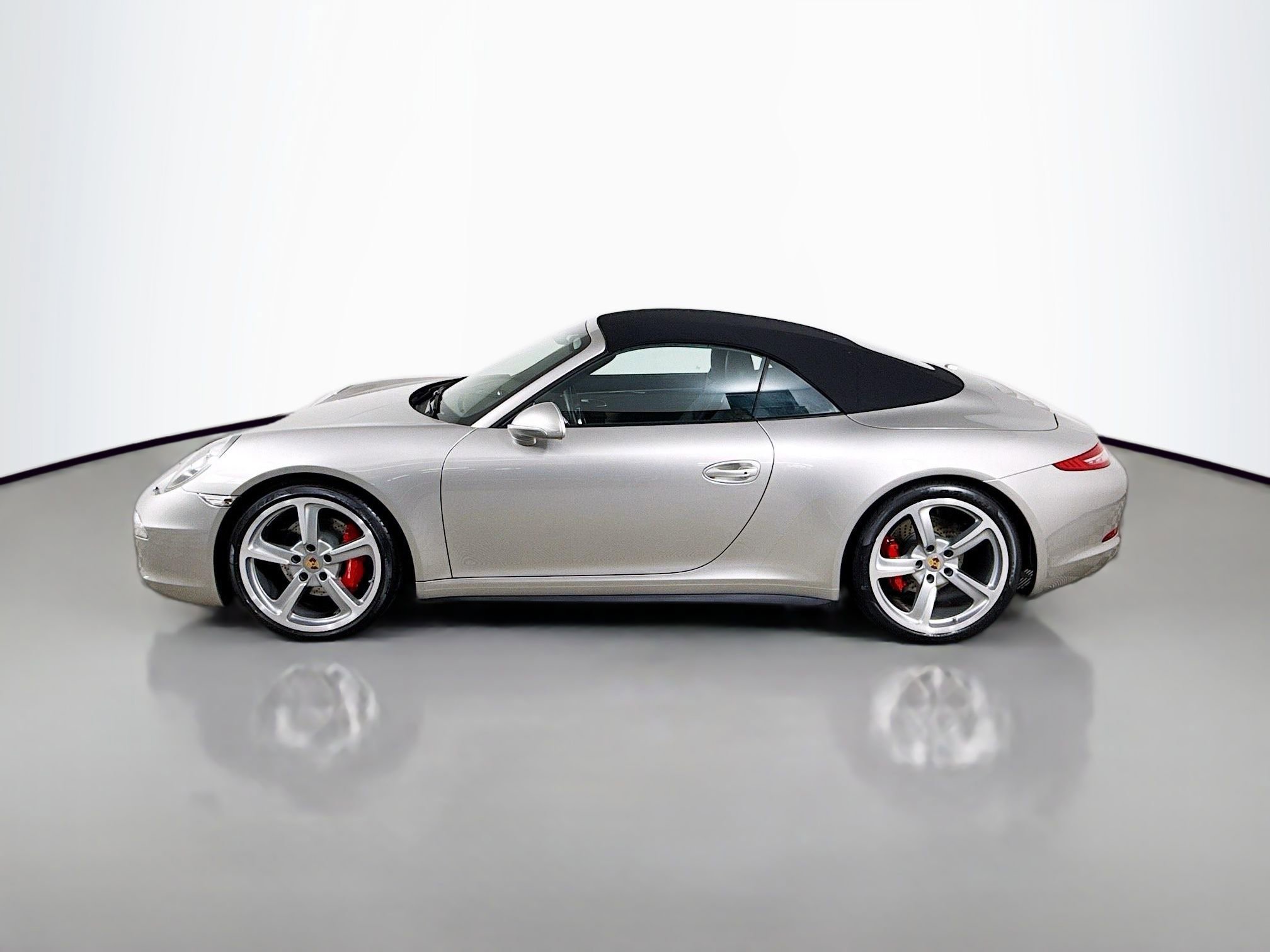 Certified 2013 Porsche 911 Carrera S image 2