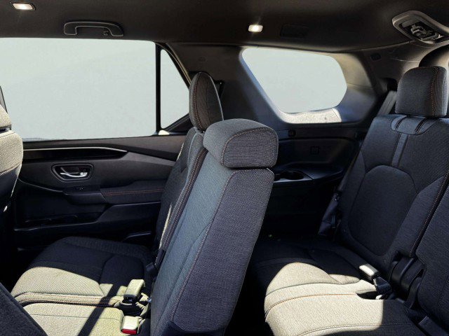 Used 2023 Honda Pilot Sport image 39