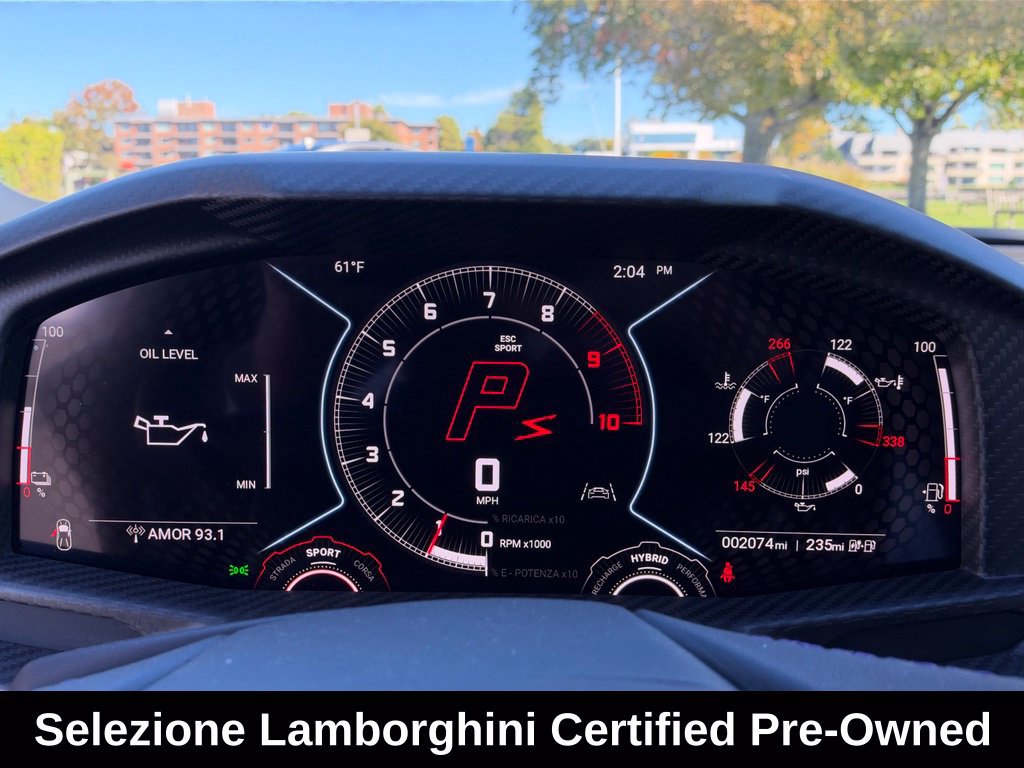Used 2025 Lamborghini Revuelto AWD/4WD image 39