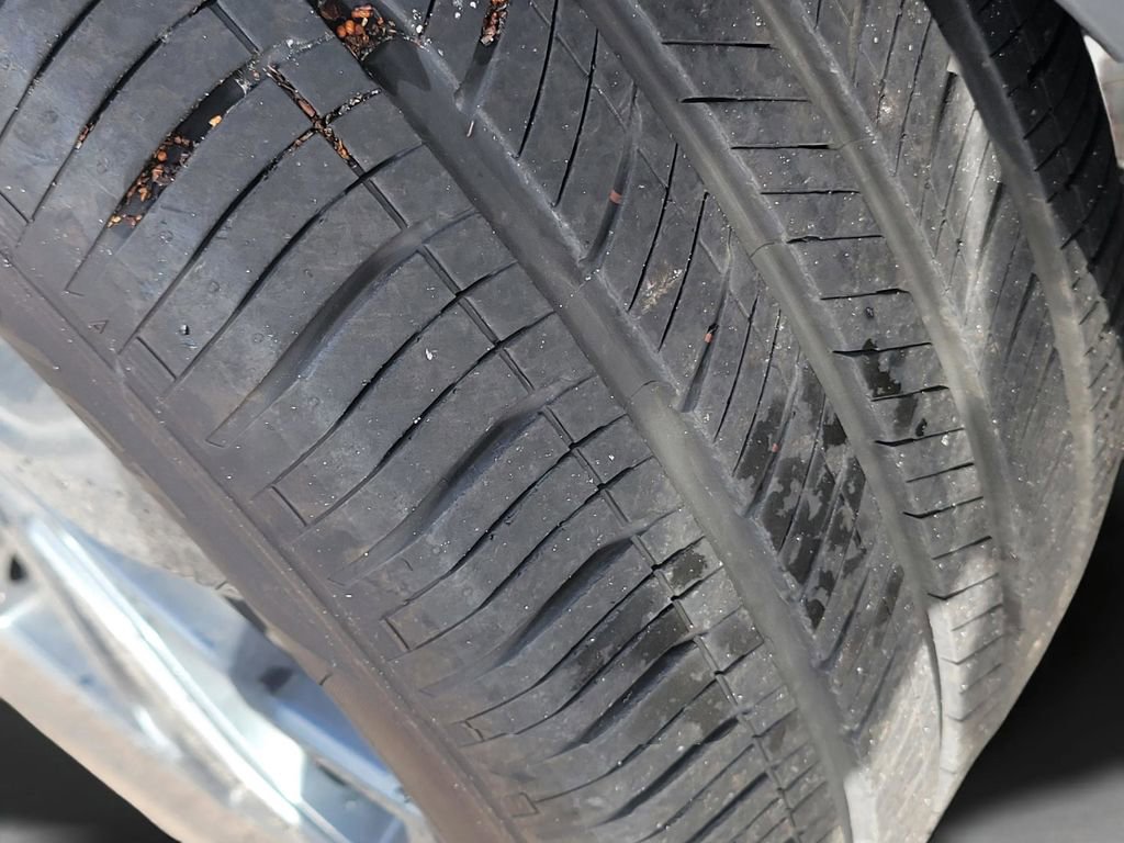 Used 2023 Chevrolet Equinox RS image 35