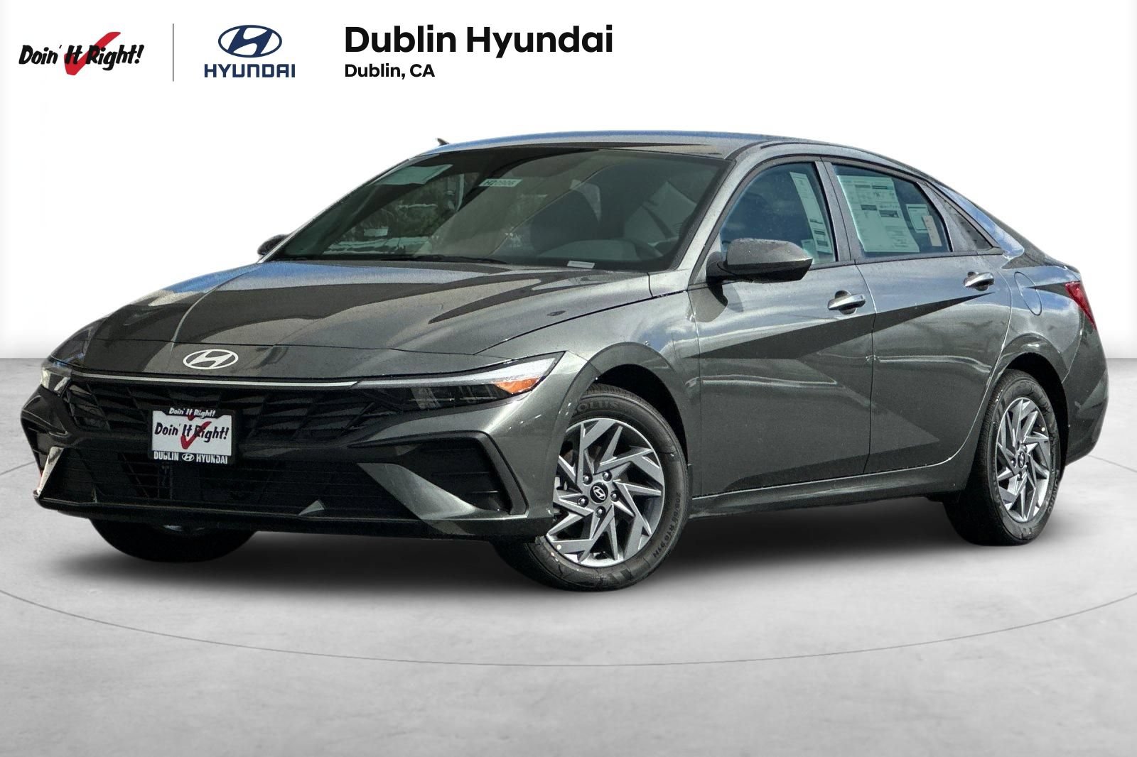 Used 2026 Hyundai Elantra Hybrid FWD image 1
