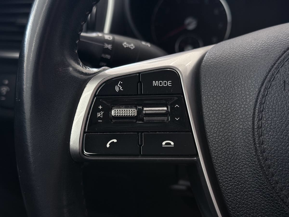 Used 2020 Kia Sorento S image 52