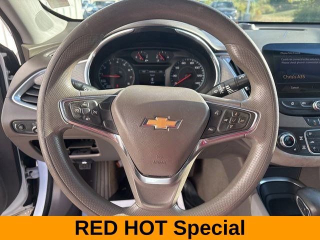 Used 2021 Chevrolet Malibu LT image 16