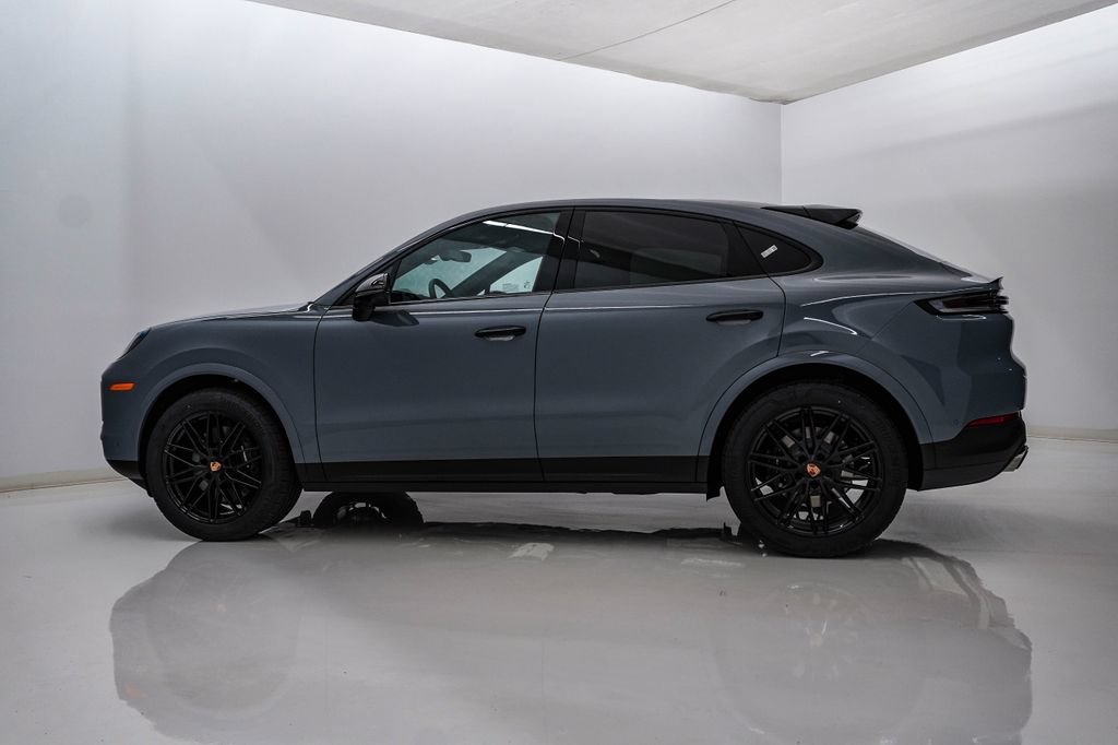New 2026 Porsche Cayenne Coupe AWD/4WD image 2