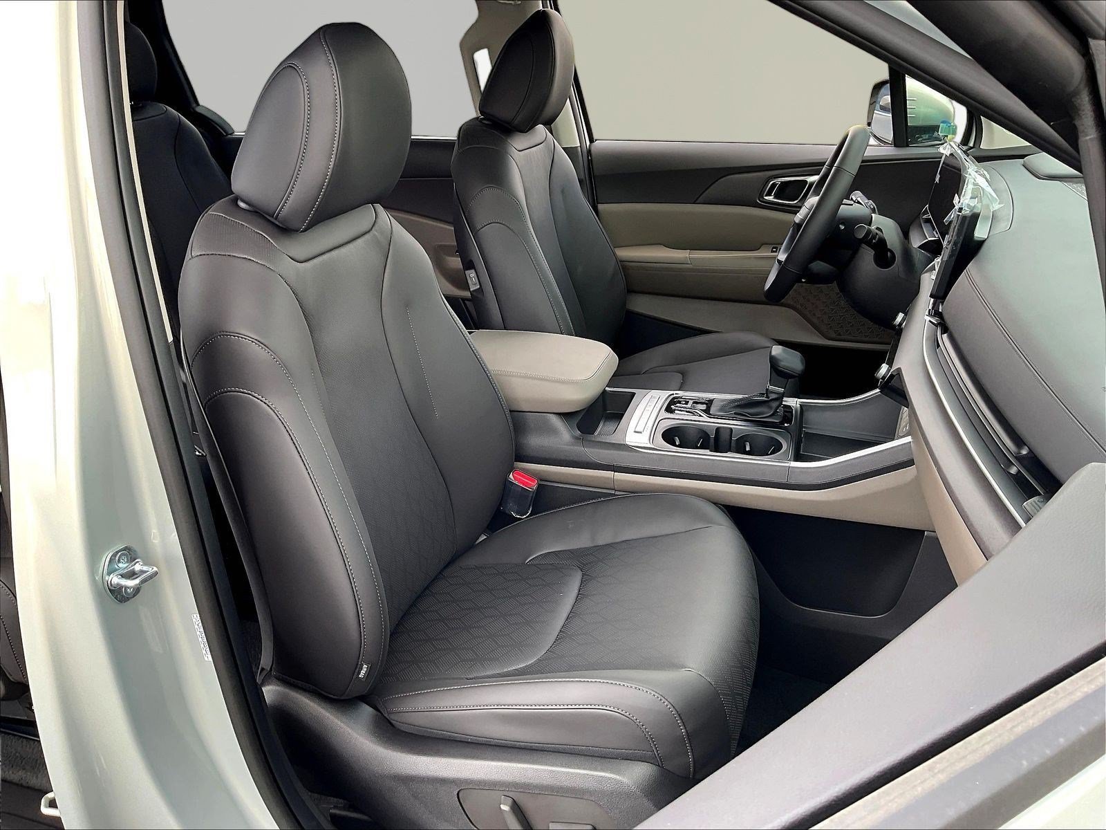 New 2027 Kia Carnival EX FWD image 19