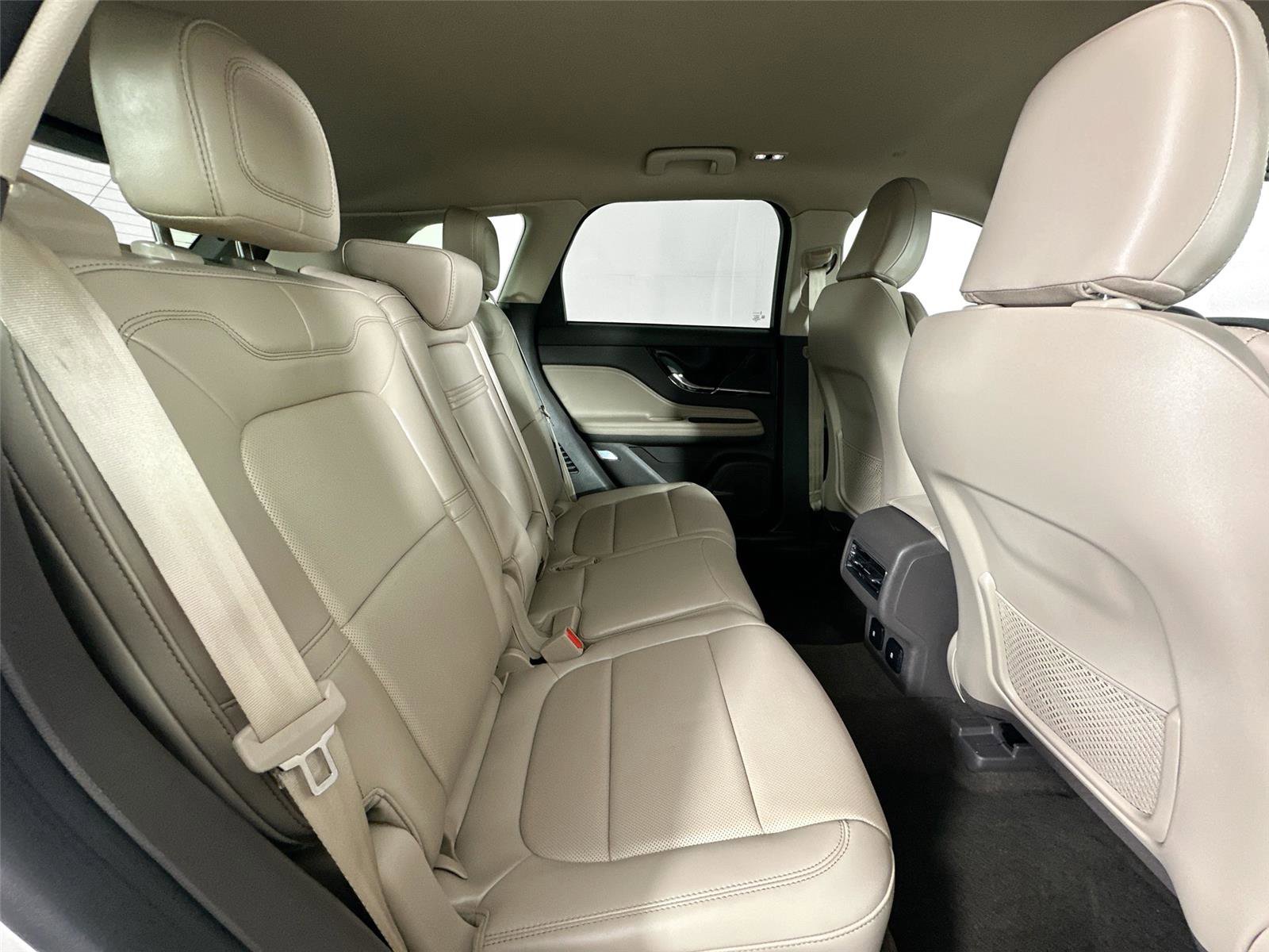 Used 2023 Lincoln Corsair Reserve image 26