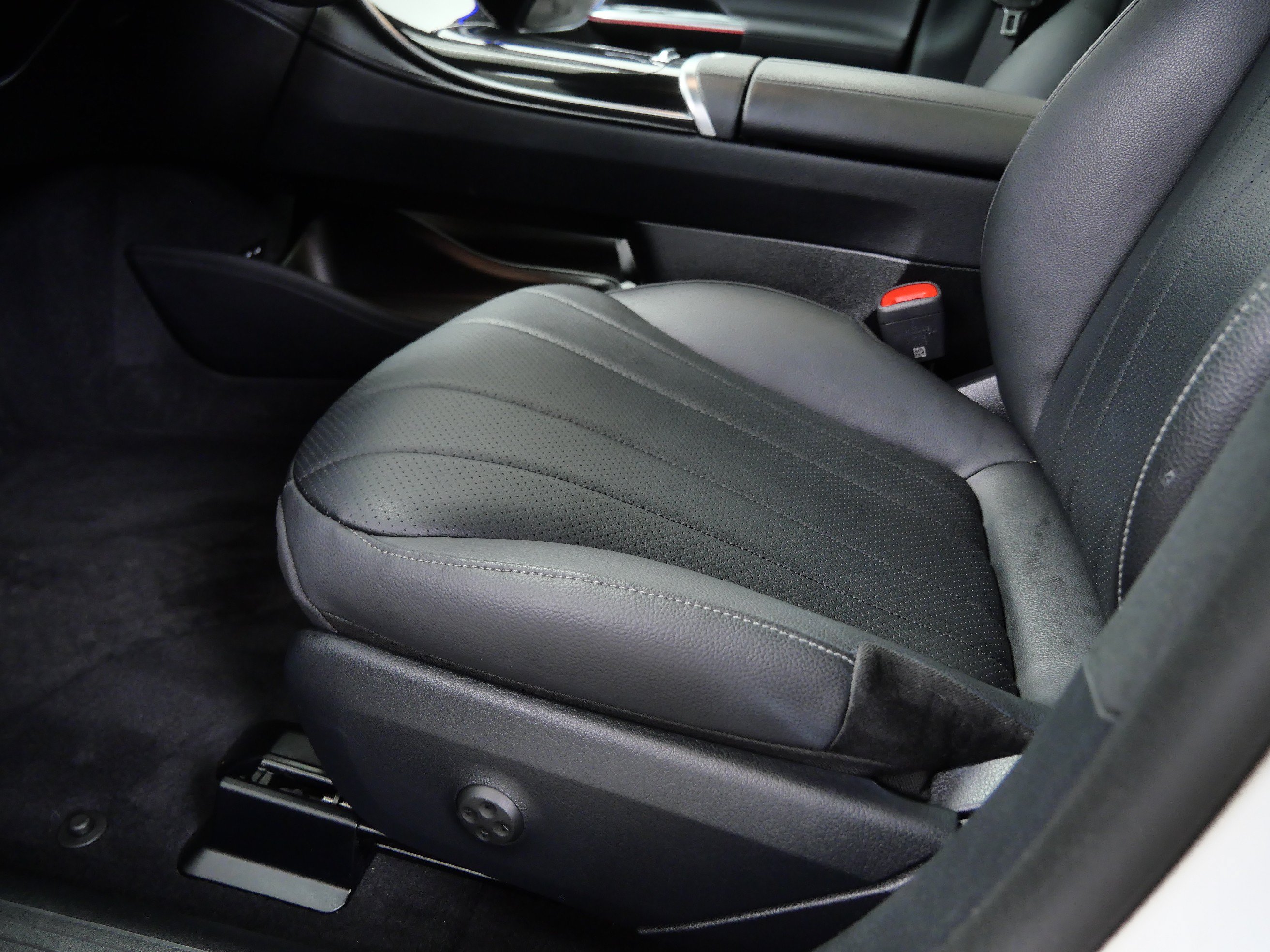 Certified 2023 Mercedes-Benz EQE 350+ 4MATIC Sedan image 19