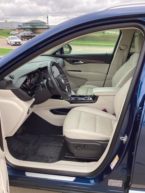 Used 2023 Buick Envision Avenir AWD/4WD image 9