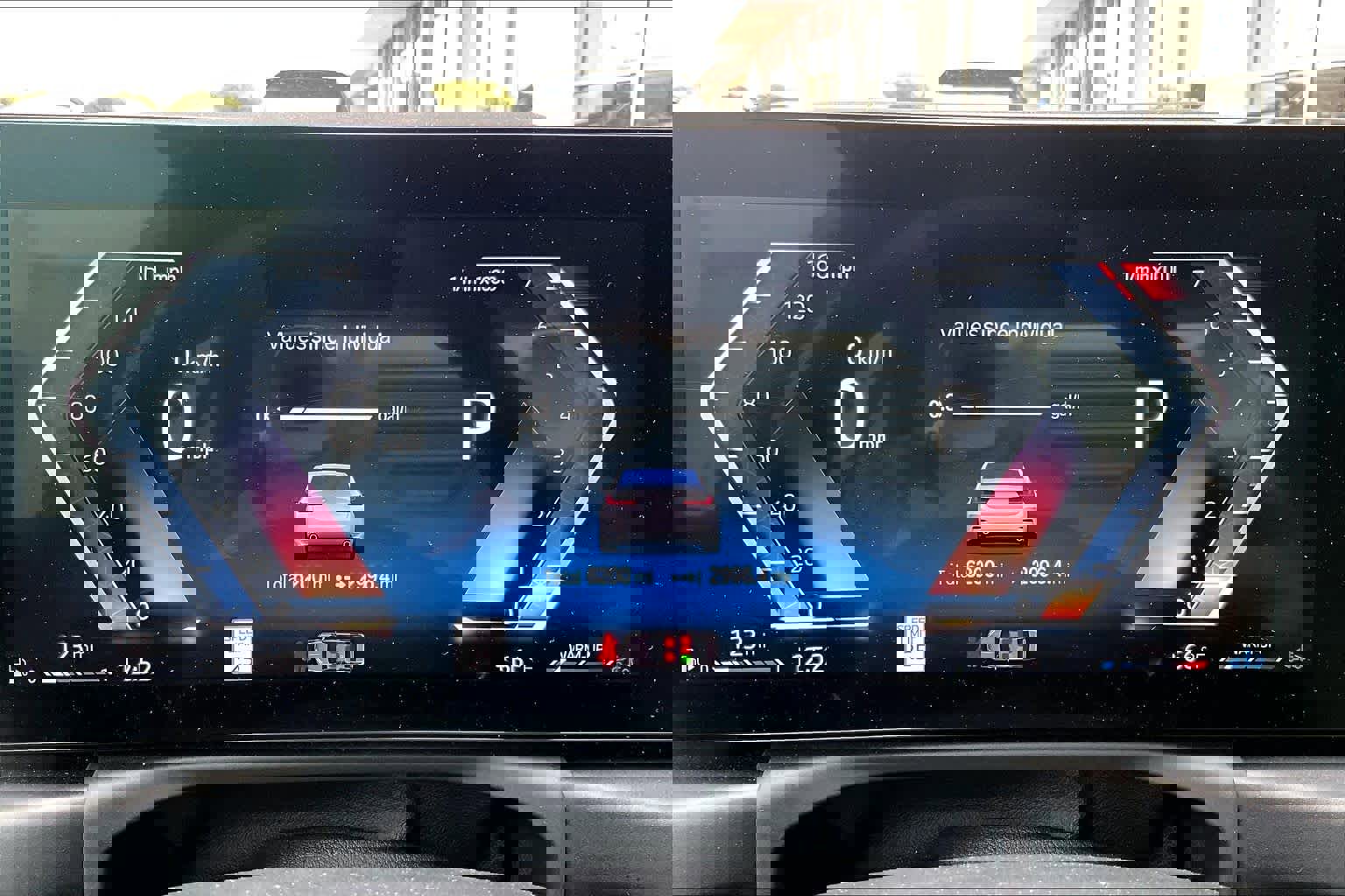 Certified 2024 BMW 330i Sedan w/ Premium Package image 25