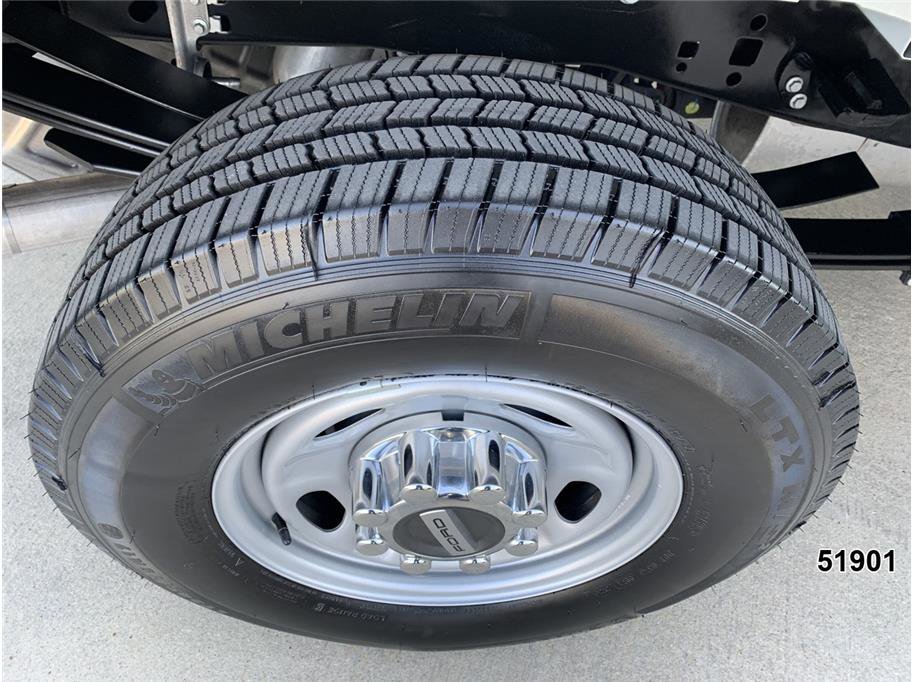 Used 2024 Ford F350 XL w/ XL Driver Assist Package RWD image 21