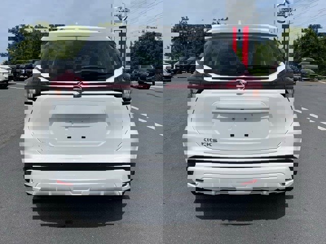 New 2025 Nissan Kicks Play S image 6