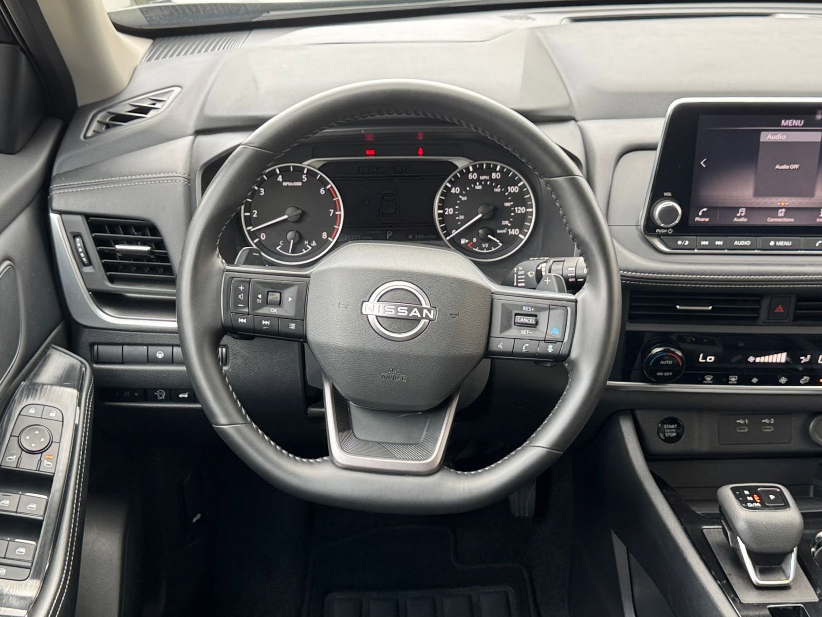 Used 2025 Nissan Rogue SV FWD image 30