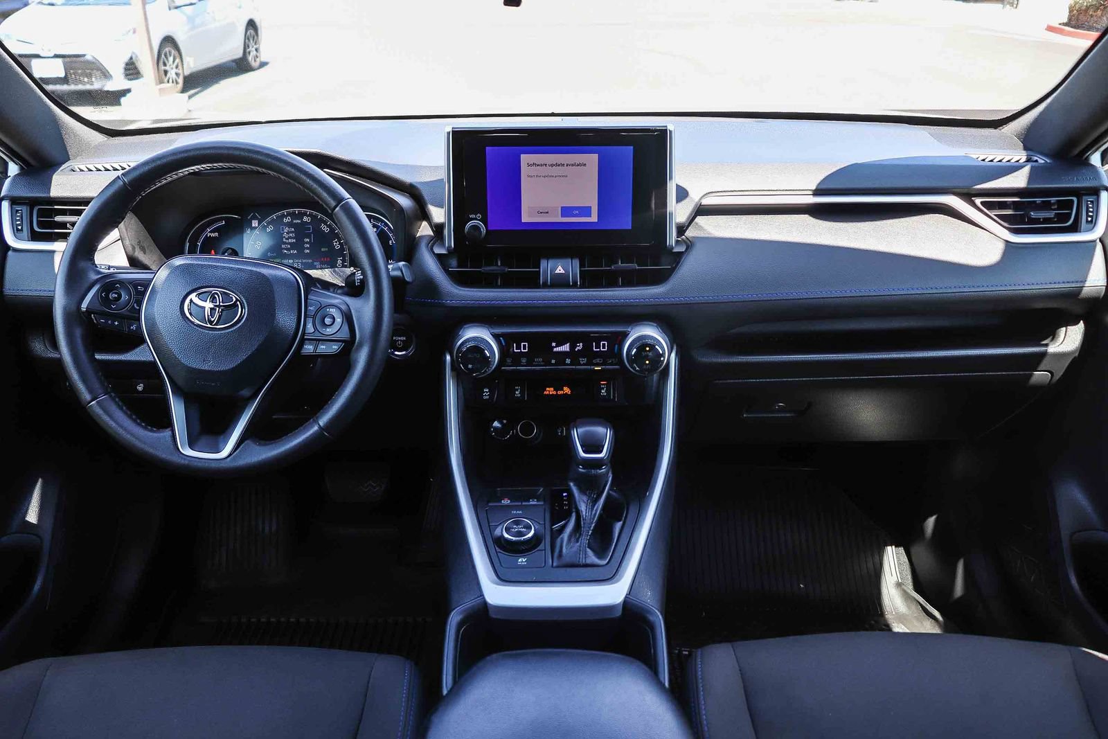Certified 2023 Toyota RAV4 SE w/ Convenience Package AWD/4WD image 15