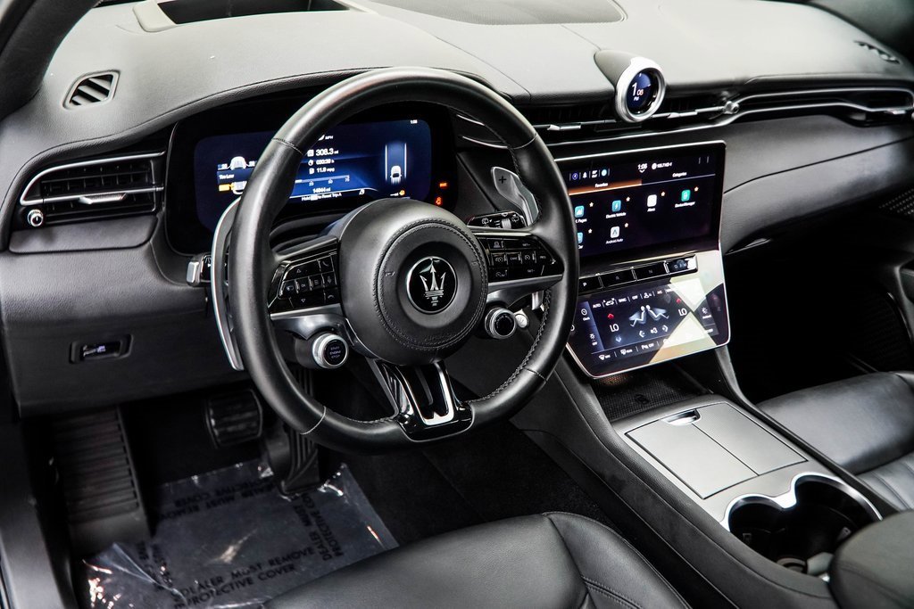 Used 2023 Maserati Grecale GT image 15