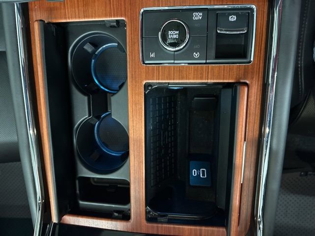 Used 2024 Lincoln Navigator L Reserve image 16