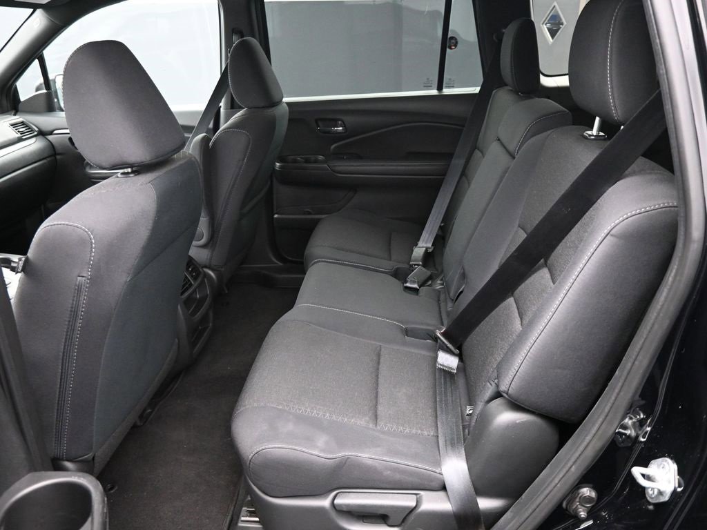 Used 2021 Honda Passport Sport image 12
