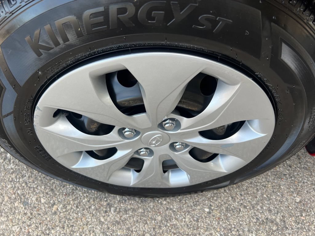 Used 2017 Hyundai Accent SE FWD image 37