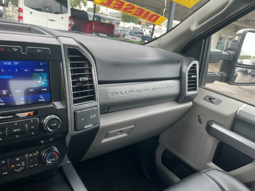 Used 2022 Ford F350 XLT w/ XLT Premium Package AWD/4WD image 17