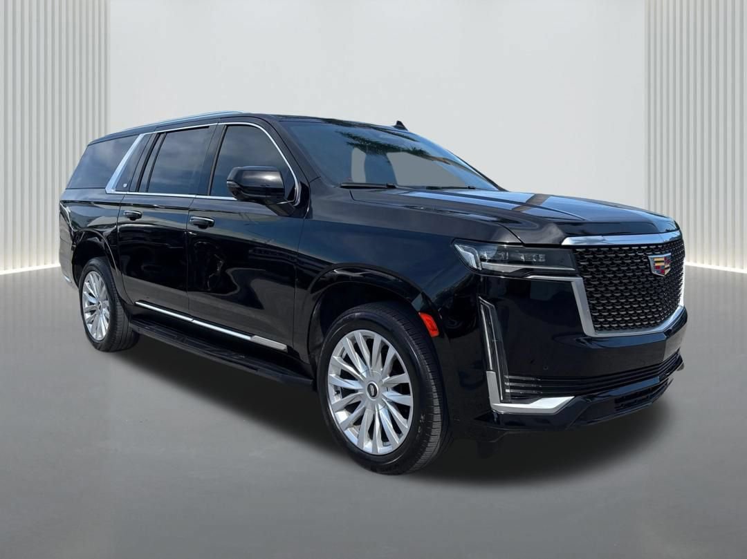 Used 2023 Cadillac Escalade ESV Luxury RWD image 3