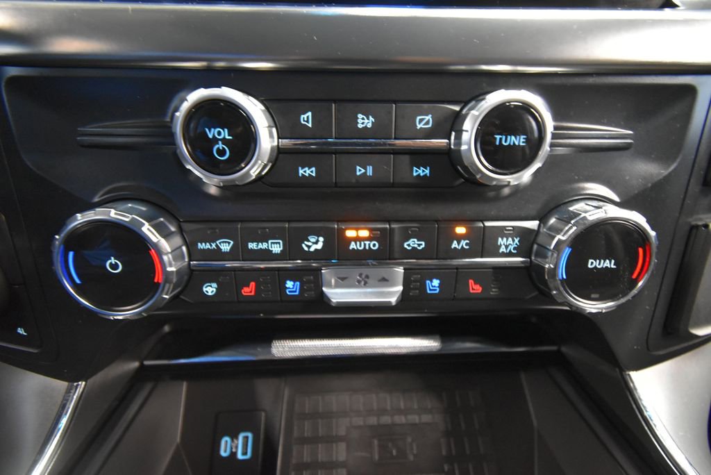 Used 2022 Ford F150 Lariat w/ Equipment Group 502A High image 17