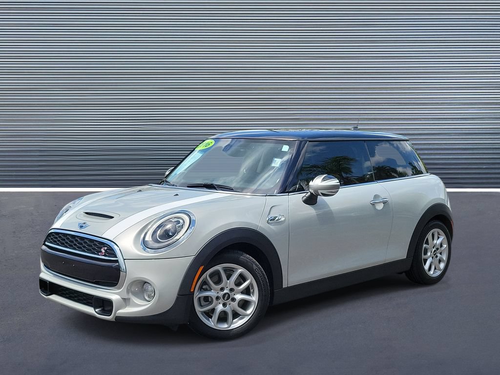 Used 2016 MINI Cooper S FWD image 1