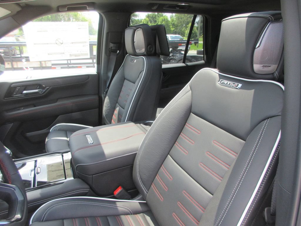 New 2026 GMC Yukon AT4 Ultimate AWD/4WD image 12