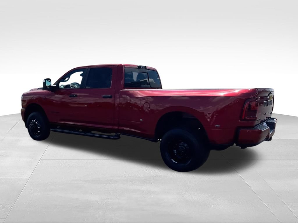 New 2026 RAM 3500 Big Horn AWD/4WD image 6