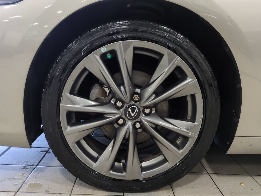 Used 2019 Lexus ES 350 F Sport w/ Accessory Package 2 FWD image 27