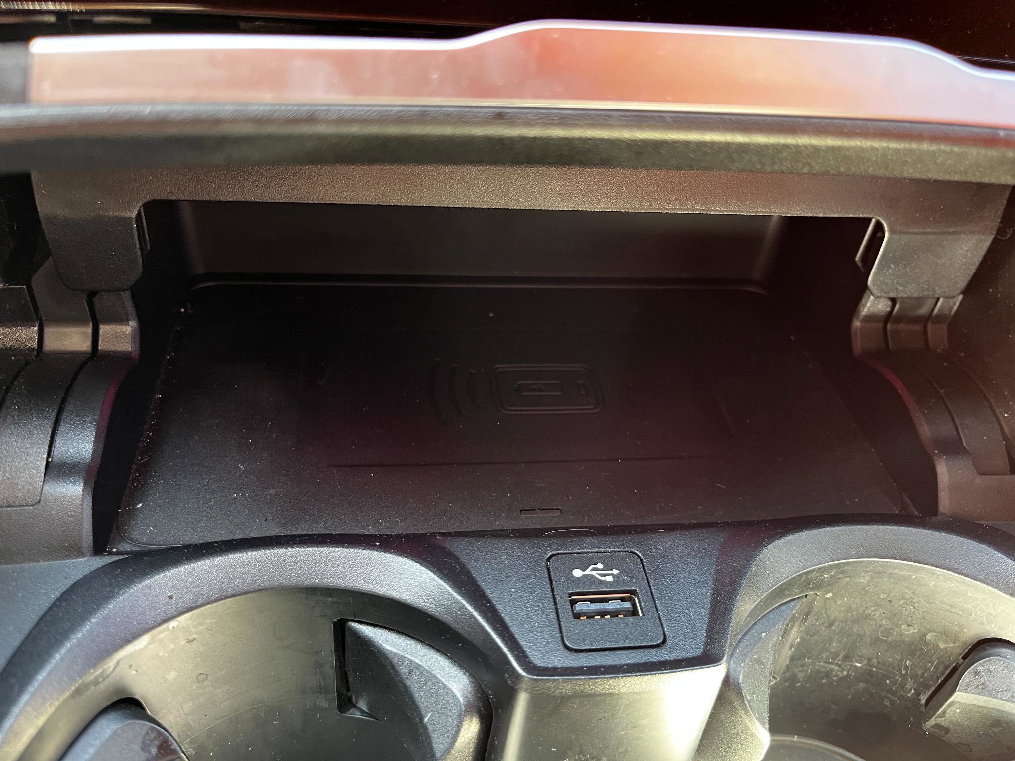 Used 2024 BMW M3 Competition w/ M Carbon Exterior Package image 40