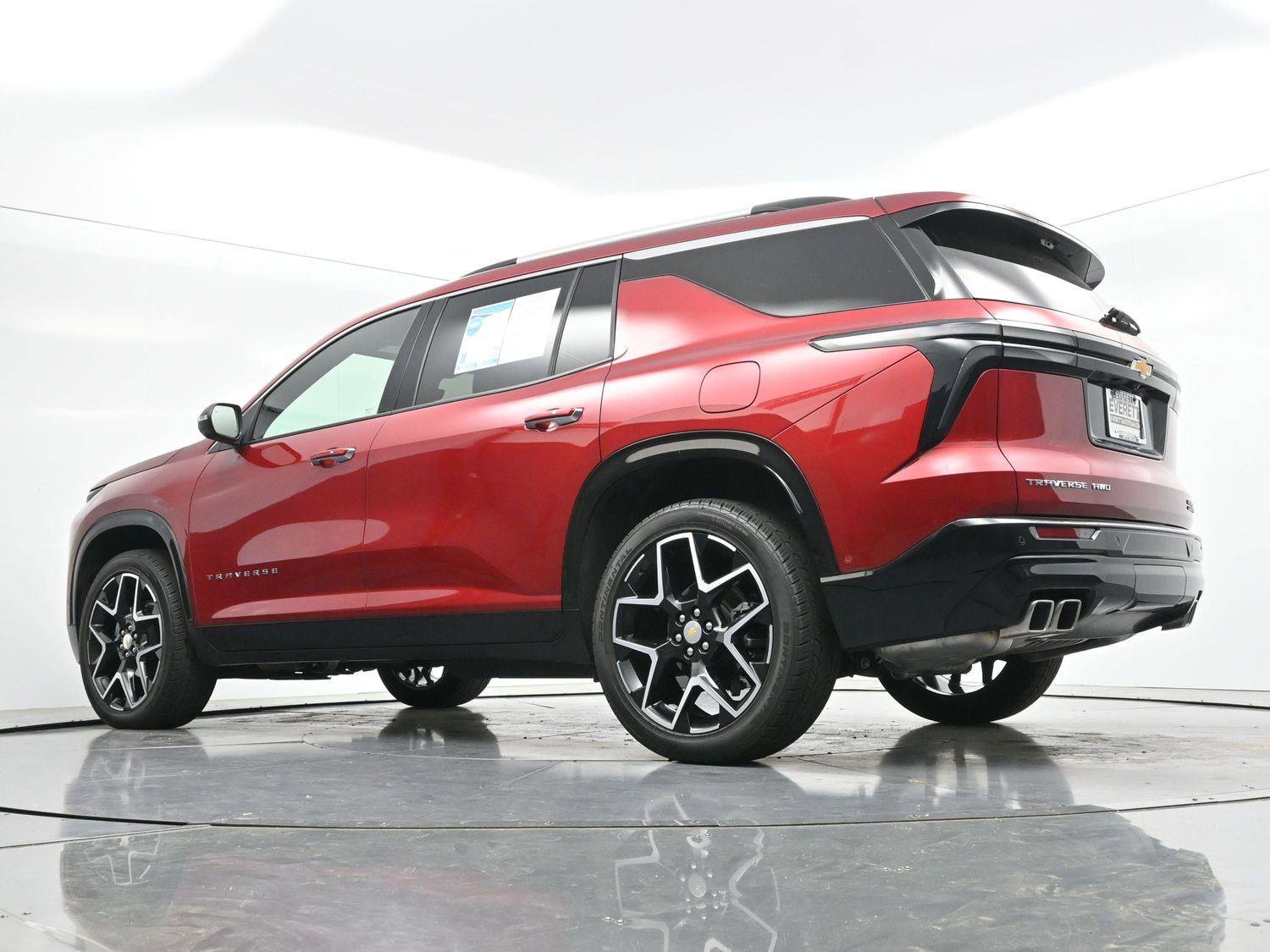 Used 2025 Chevrolet Traverse High Country image 55