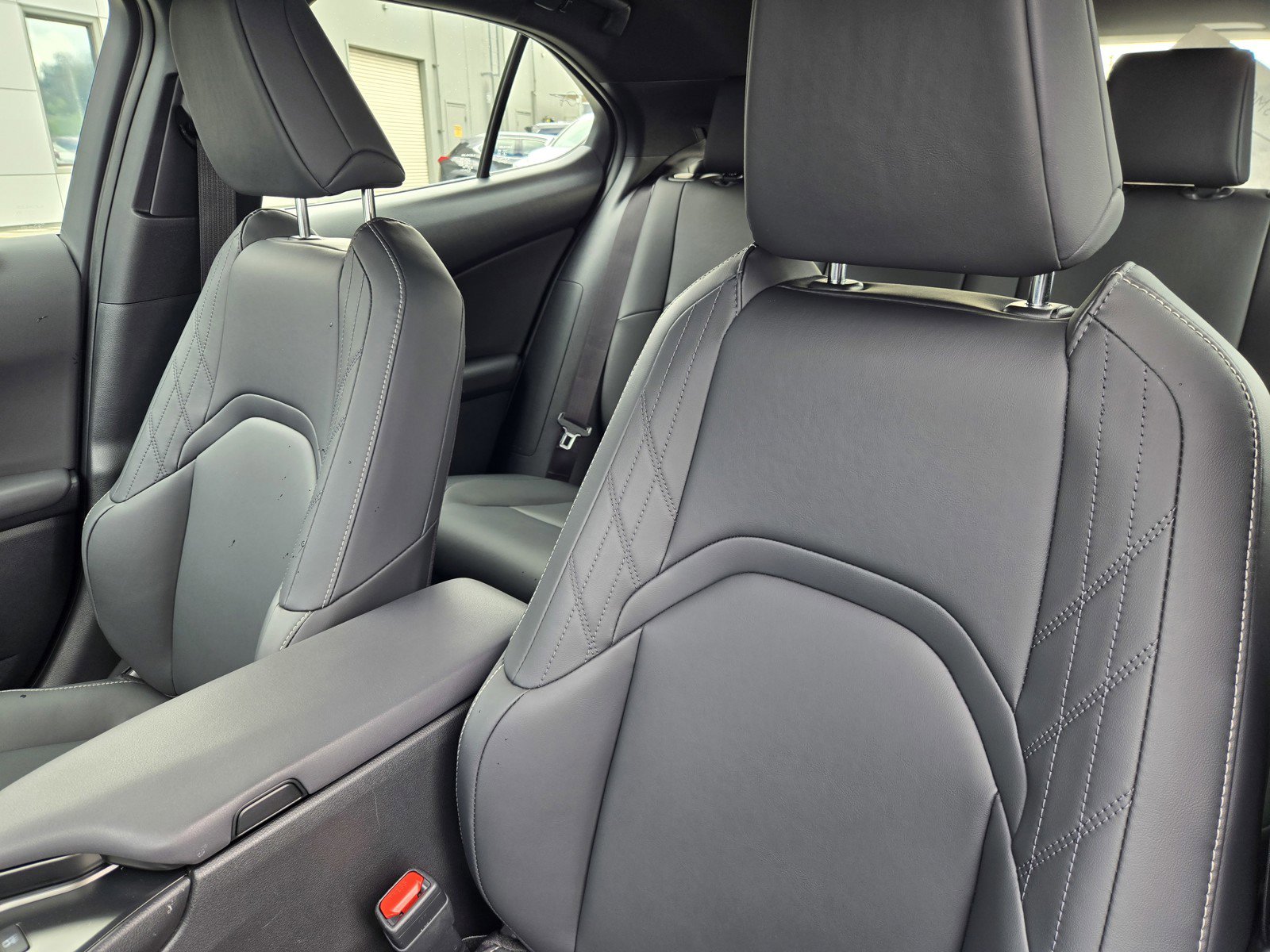 Certified 2025 Lexus UX 300h FWD w/ Accessory Package (Z2) image 16