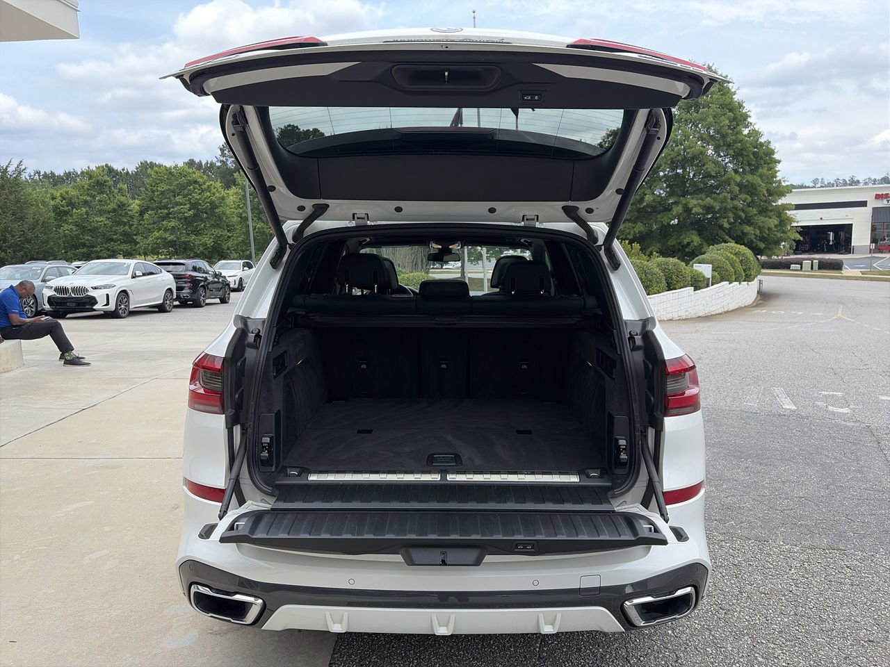 Used 2022 BMW X5 xDrive45e w/ M Sport Package AWD/4WD image 34