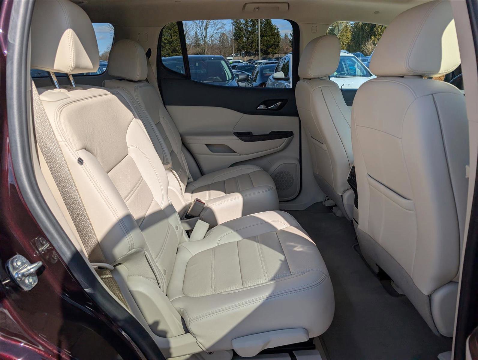 Used 2021 GMC Acadia Denali w/ Denali Ultimate Package image 12