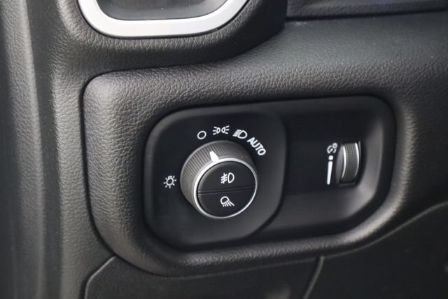 Used 2022 RAM 1500 Big Horn AWD/4WD image 17